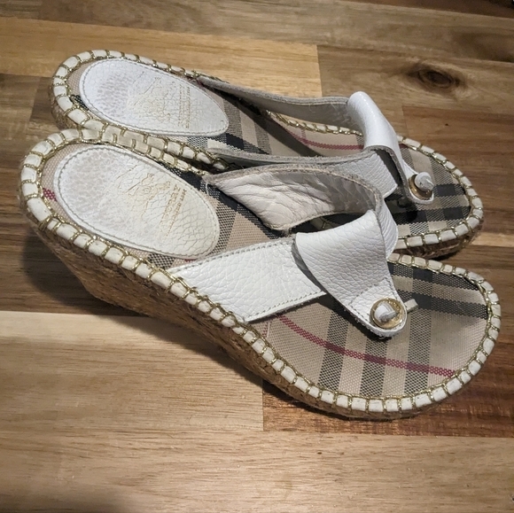 Burberry Nova Check Pattern Leather Espadrilles - Picture 10 of 10